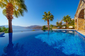 VILLA AYSE - SEAVIEW WITH PRIVATE BEACH